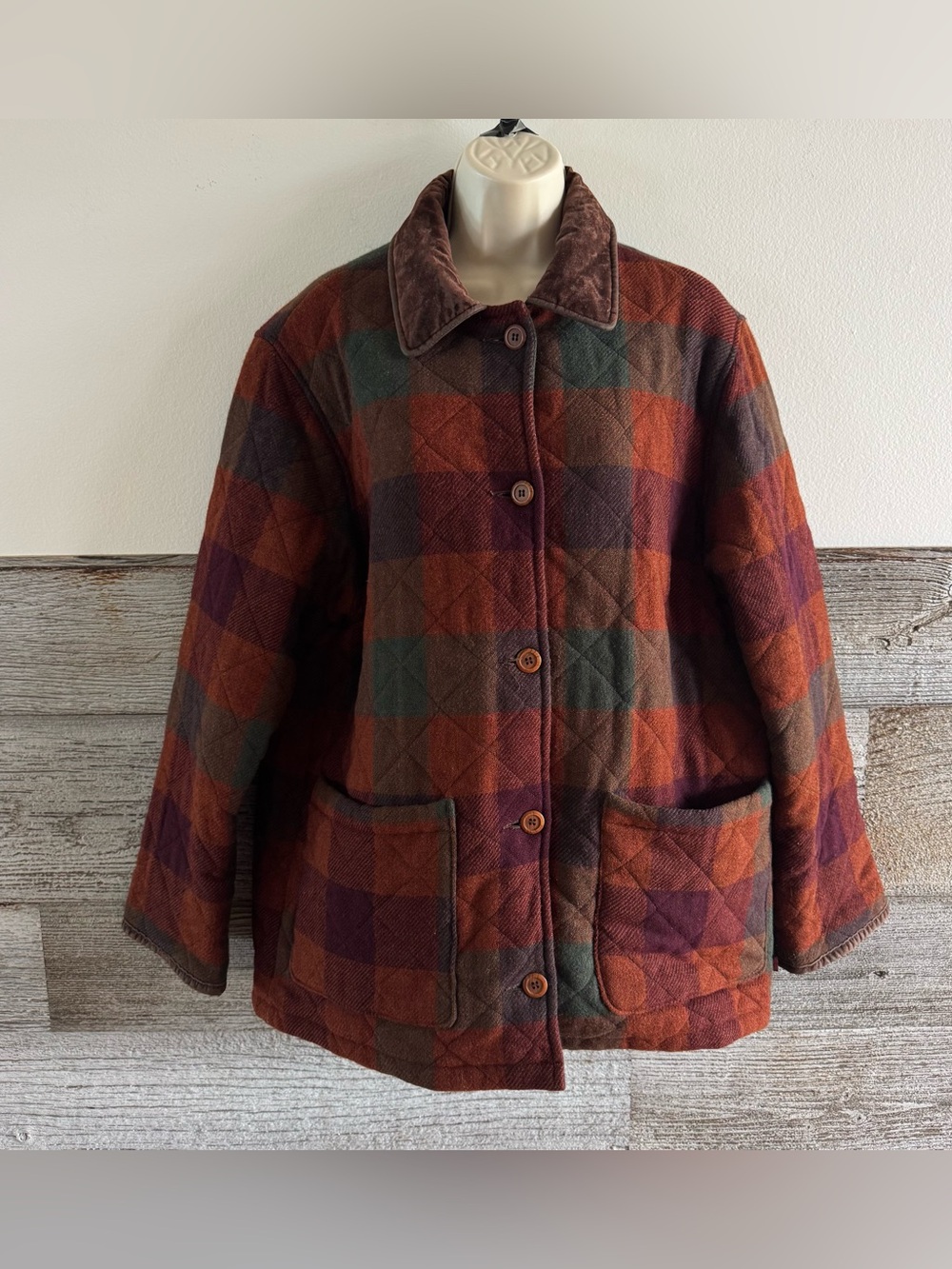 Vintage Woolrich Women’s M Wool Plaid Quilted Jacket Made in USA Velvet Collar